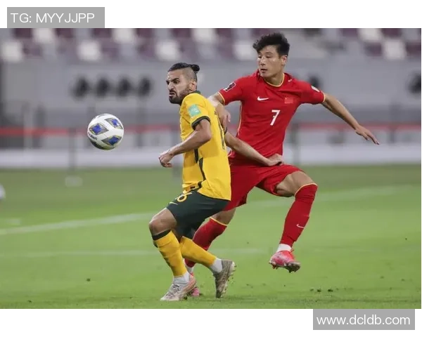 杭州足球队防守策略揭秘：如何在比赛中构建坚固防线与战术配合